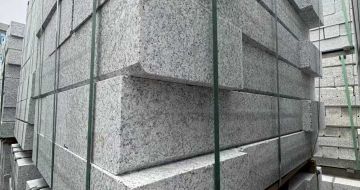 海南芝麻白路牙石 马路牙子