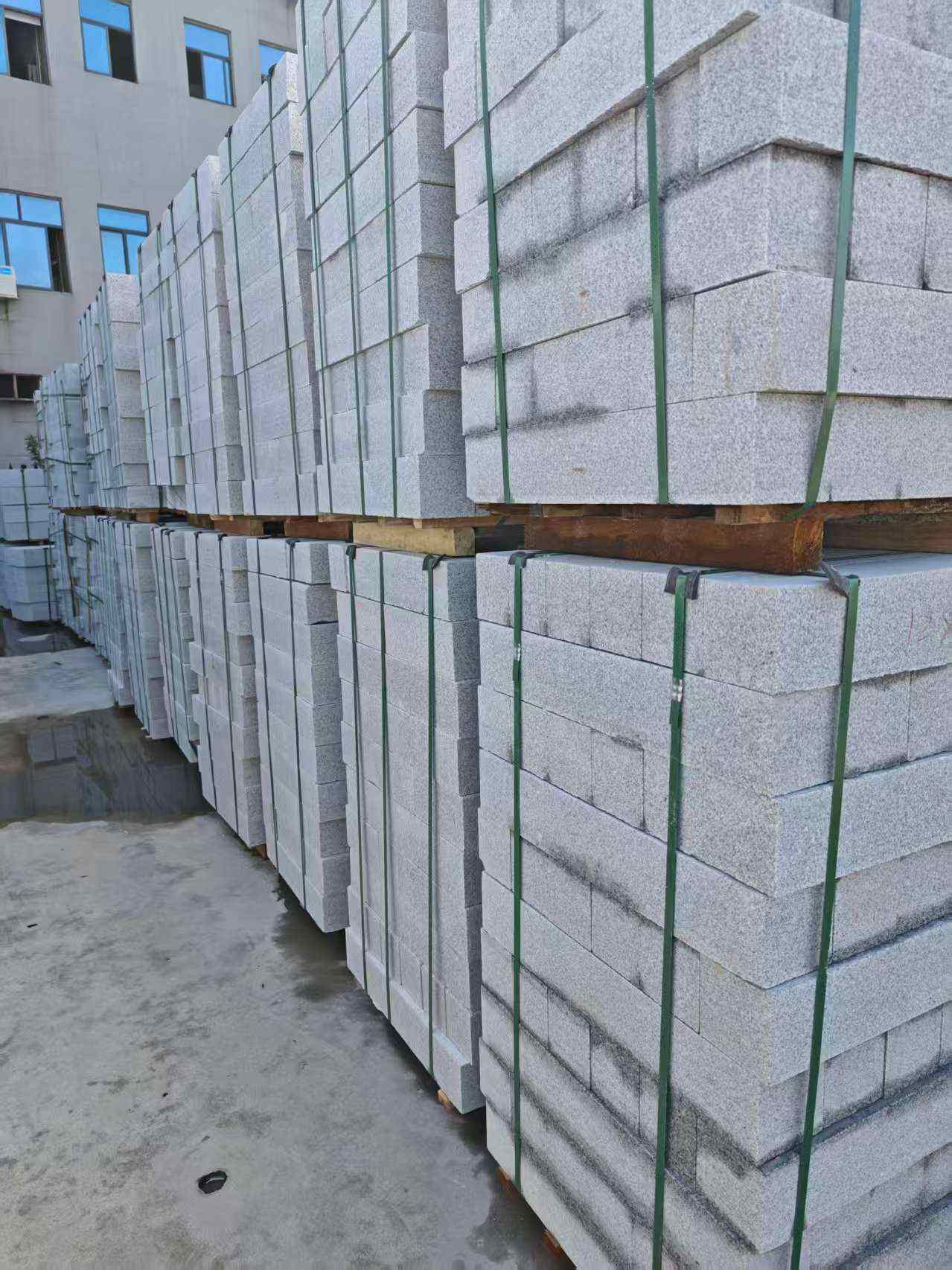 海南芝麻白路牙石，路侧石